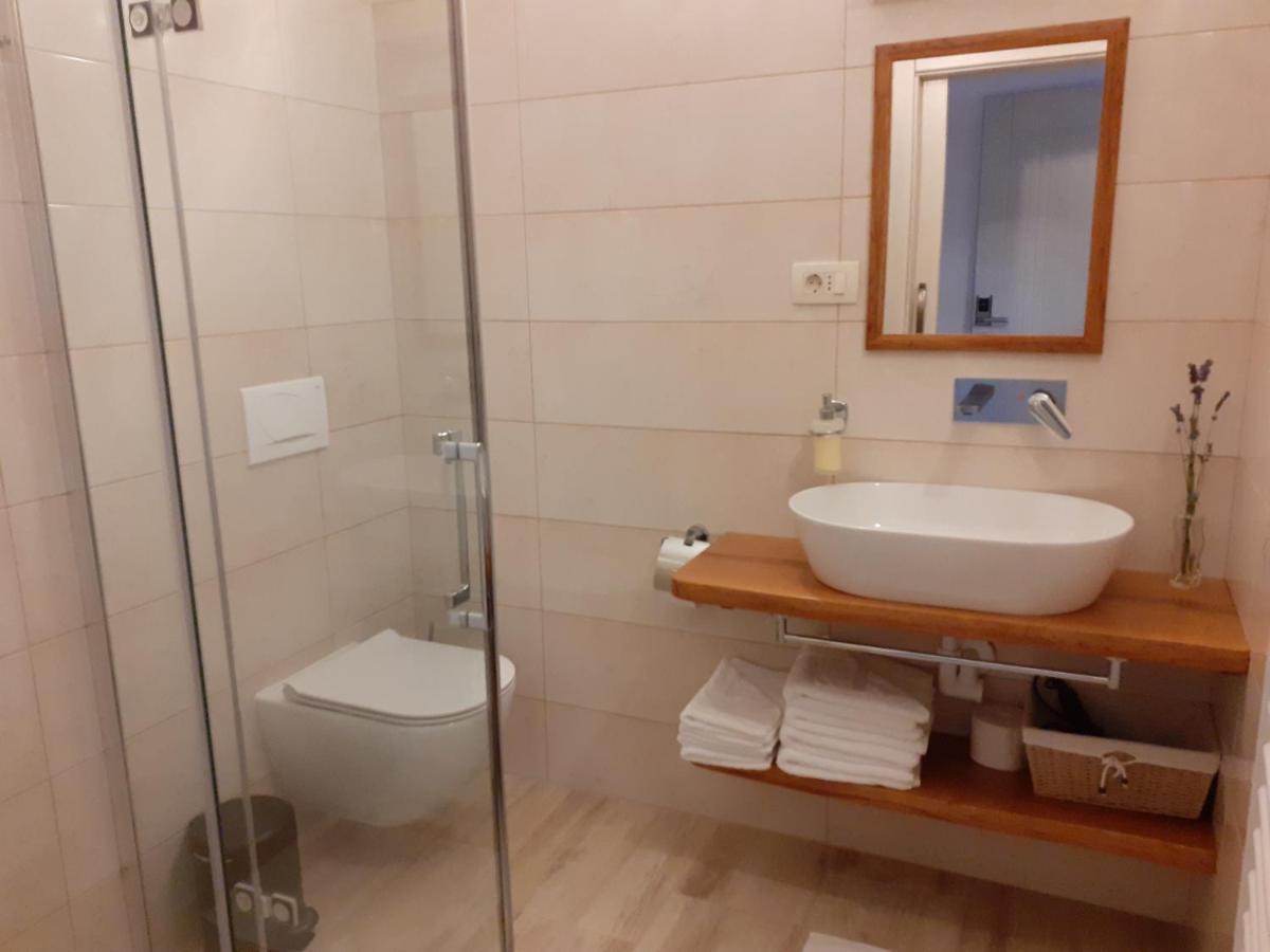 Apartmaji In Sobe Odlicna Hisa Štanjel エクステリア 写真